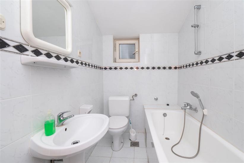 Apartment A3, for 8 persons