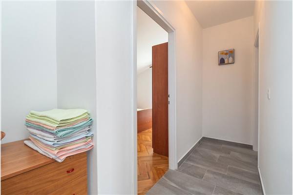 Apartment A3, for 8 persons