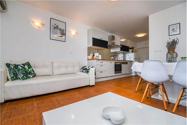 Apartment A2, for 5 persons