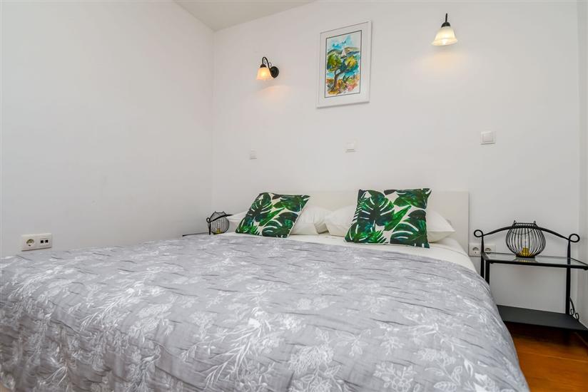 Apartment A2, for 5 persons