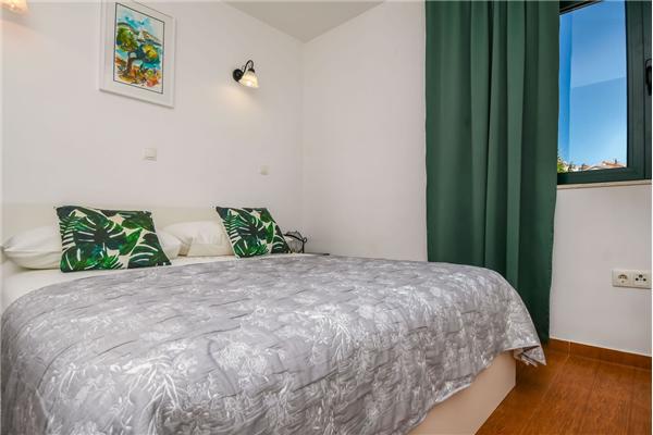 Apartment A2, for 5 persons
