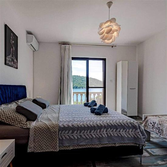 Apartment A1, for 3 persons