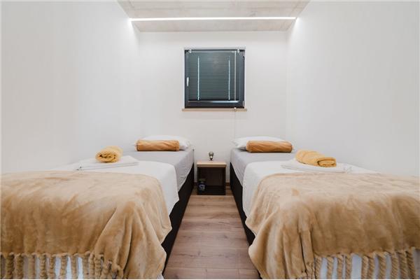 House K1, for 8 persons