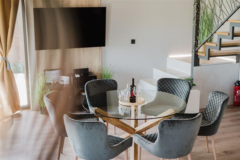 House K1, for 8 persons