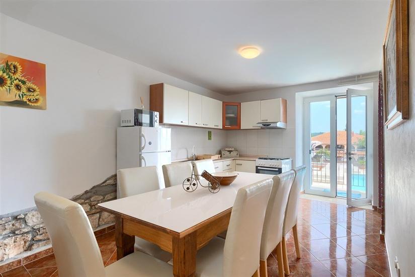 House K1, for 10 persons