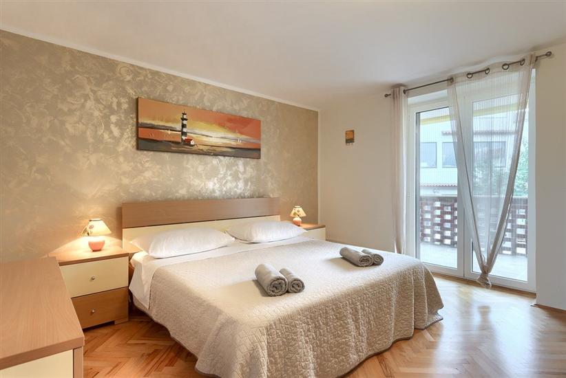 House K1, for 10 persons