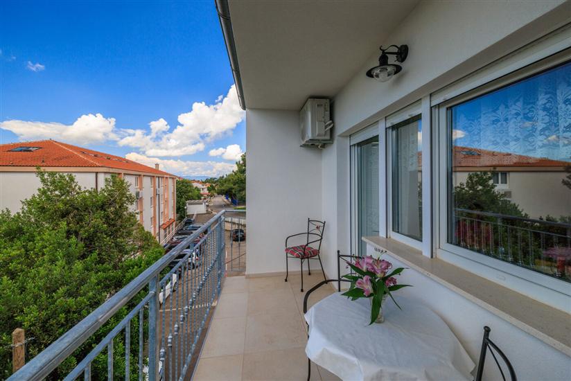 Apartment A2, for 4 persons