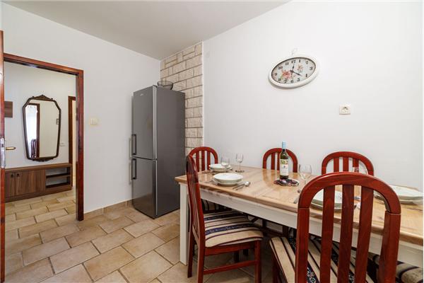 Apartment A4, for 6 persons