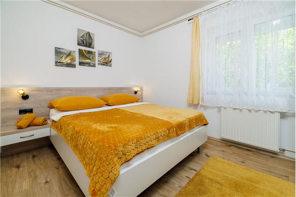 Apartment A4, for 6 persons