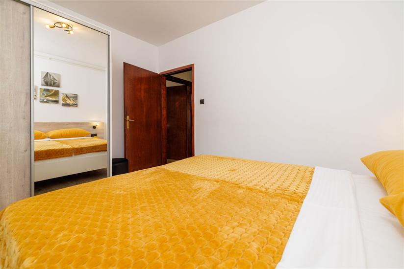 Apartment A4, for 6 persons