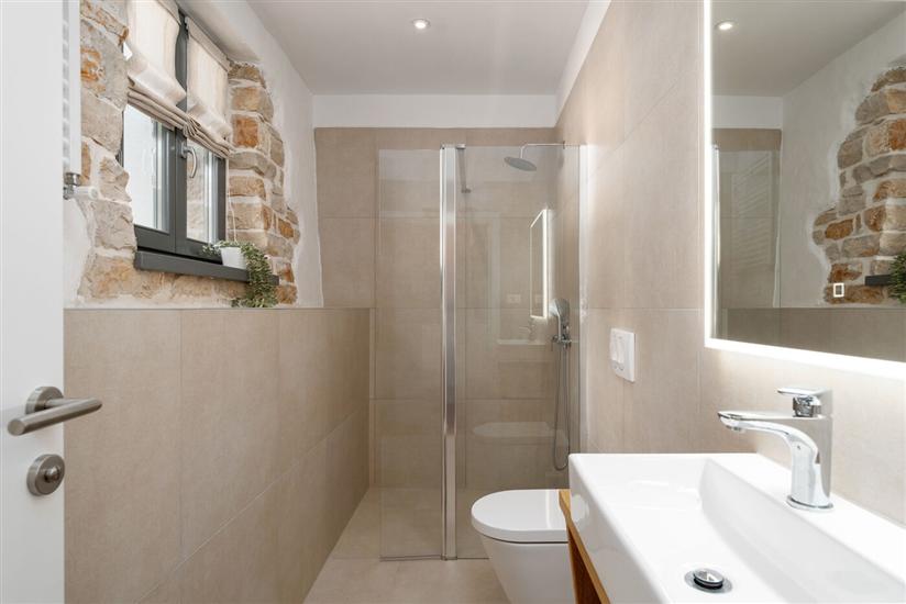 House K1, for 8 persons