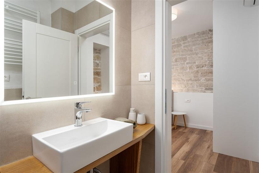 House K1, for 8 persons