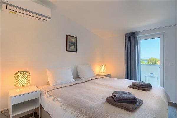 Apartment A1, for 8 persons