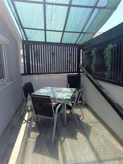 Apartment A1, for 5 persons