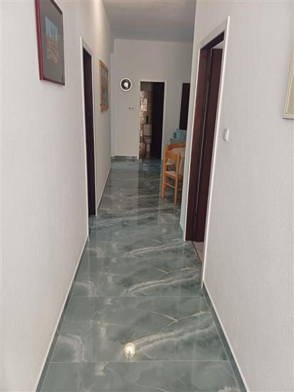 Apartment A1, for 8 persons