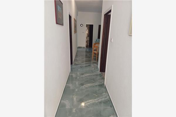 Apartment A1, for 8 persons