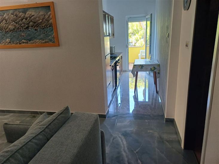 Apartment A1, for 8 persons