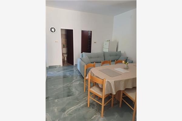 Apartment A1, for 8 persons