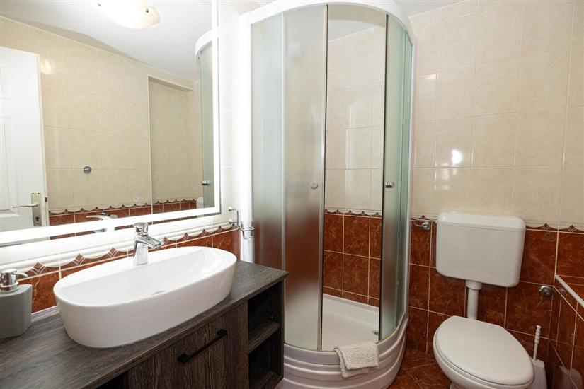 Apartment A3, for 6 persons