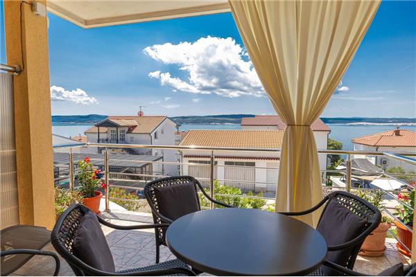 Apartment A5, for 4 persons