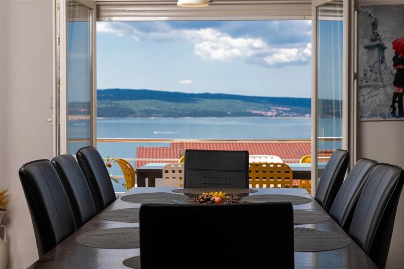 Apartment A7, for 6 persons