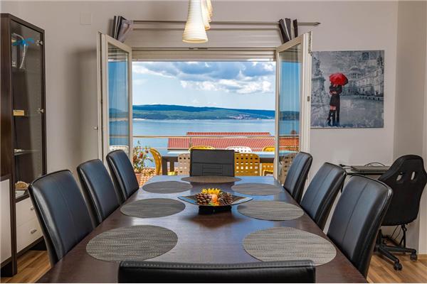 Apartment A7, for 6 persons