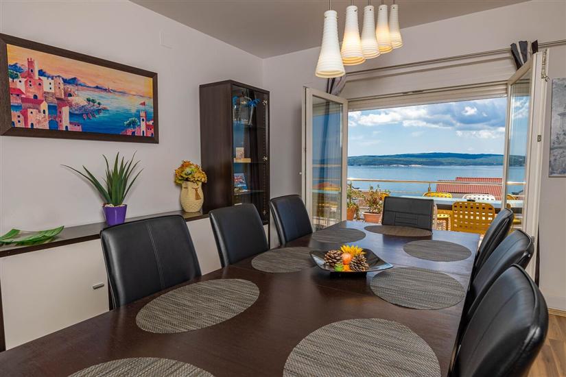 Apartment A7, for 6 persons