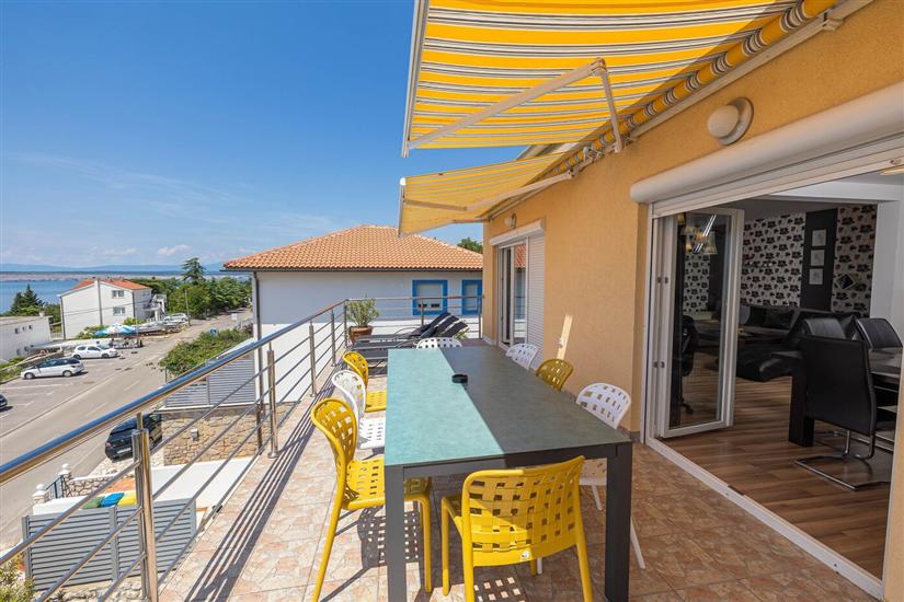 Apartment A7, for 6 persons