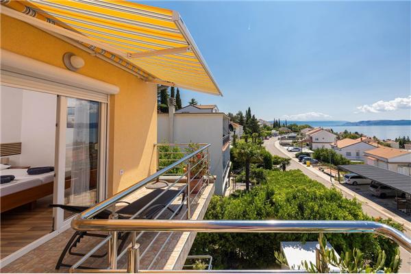 Apartment A7, for 6 persons