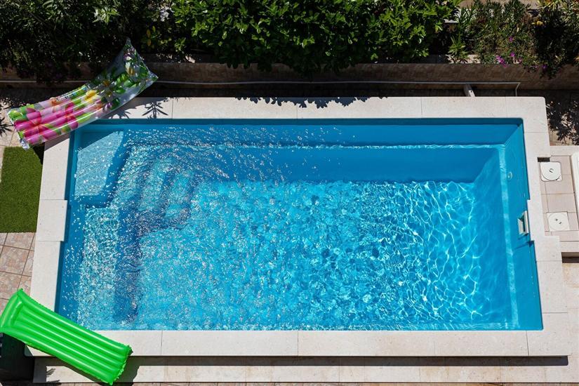 Apartments Novoselić