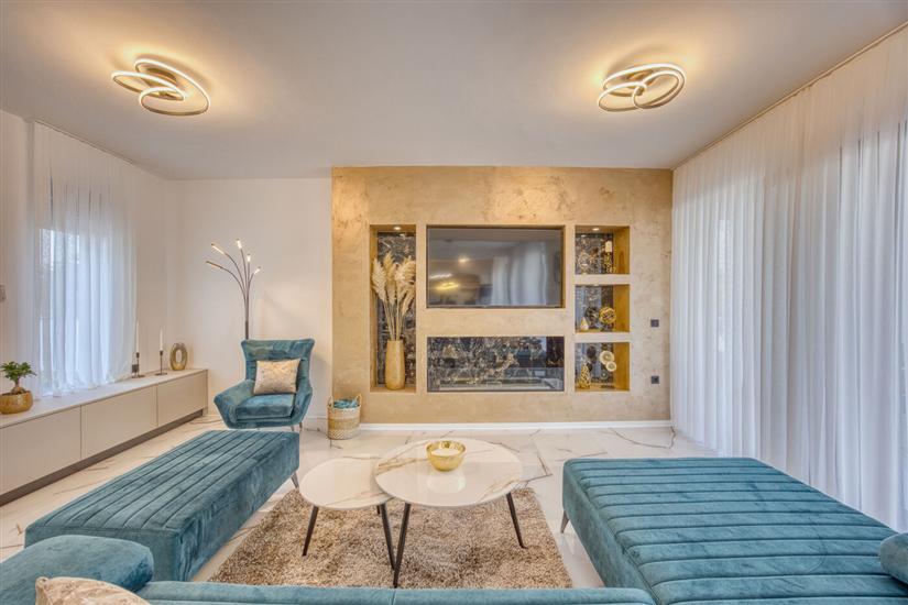 House K1, for 10 persons