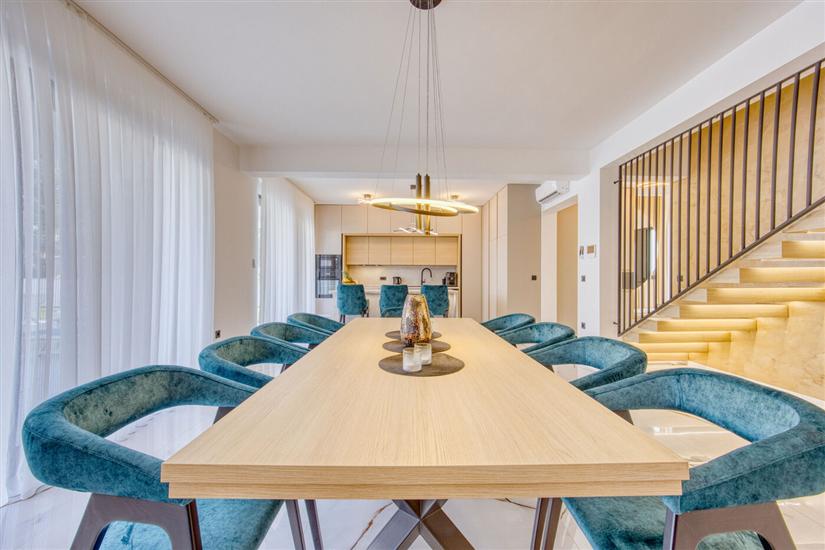 House K1, for 10 persons