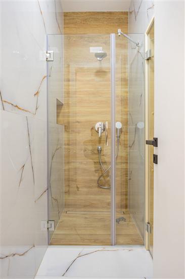 House K1, for 10 persons