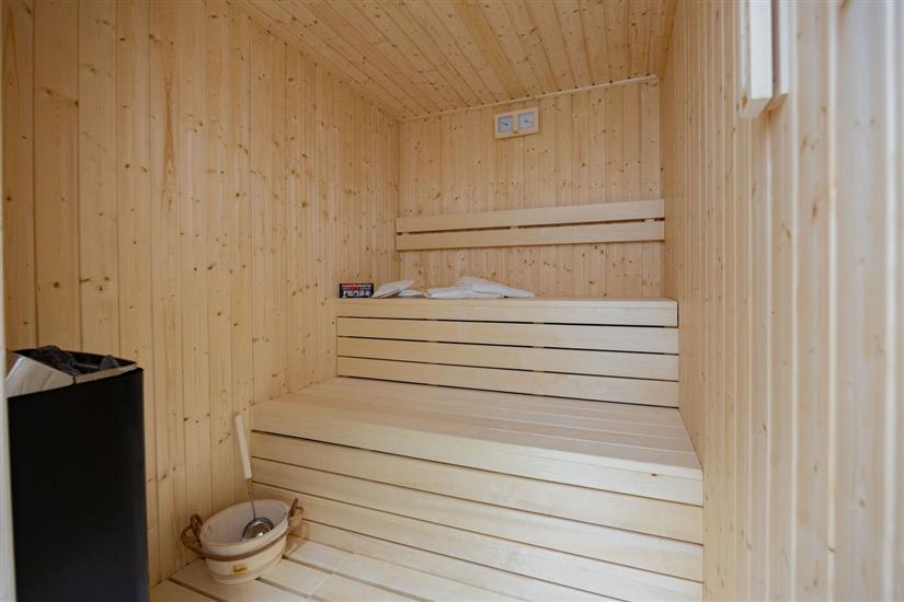 House K1, for 10 persons