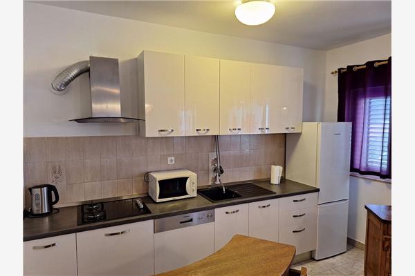 Apartment A1, for 5 persons
