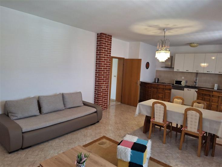Apartment A1, for 5 persons