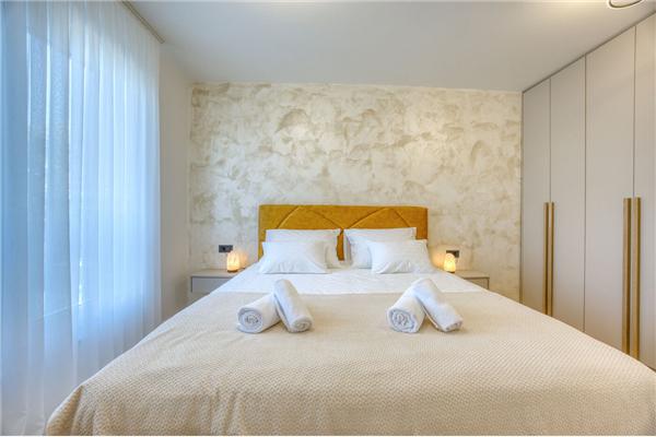 House K1, for 10 persons