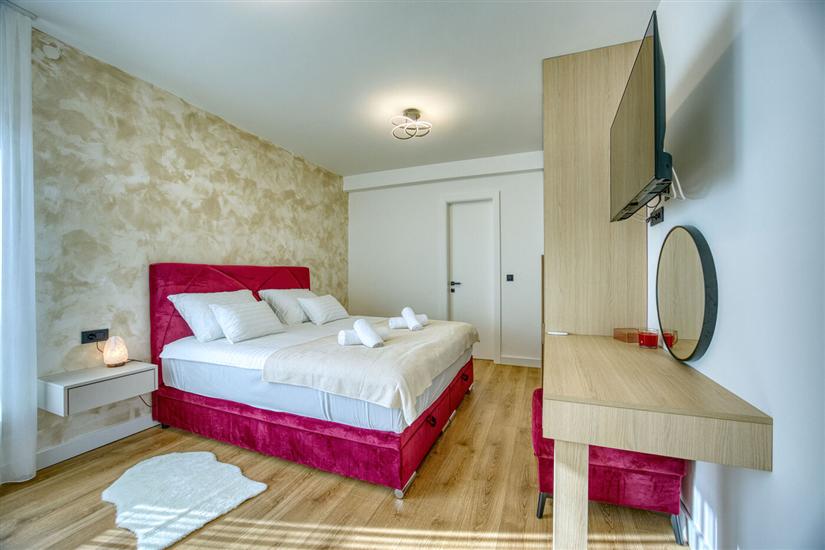 House K1, for 10 persons