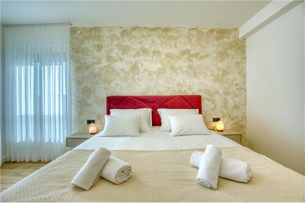 House K1, for 10 persons