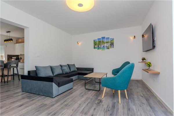 House K1, for 10 persons