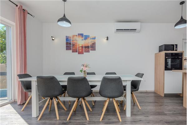 House K1, for 10 persons