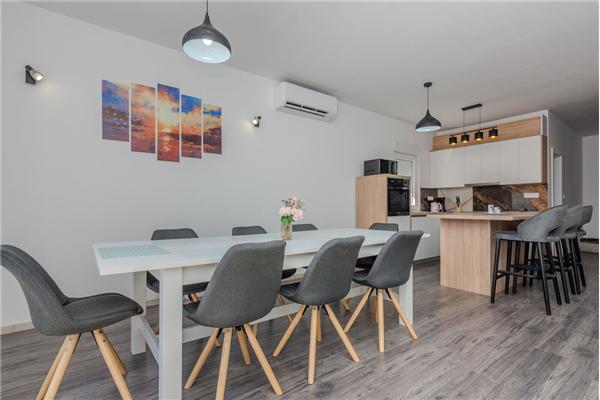 House K1, for 10 persons