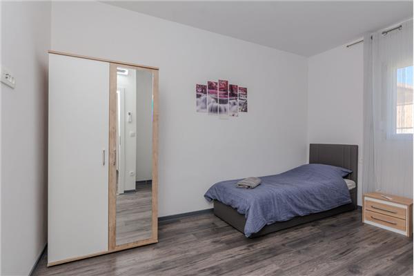 House K1, for 10 persons