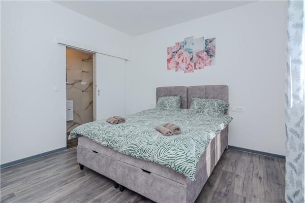 House K1, for 10 persons