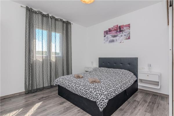 House K1, for 10 persons