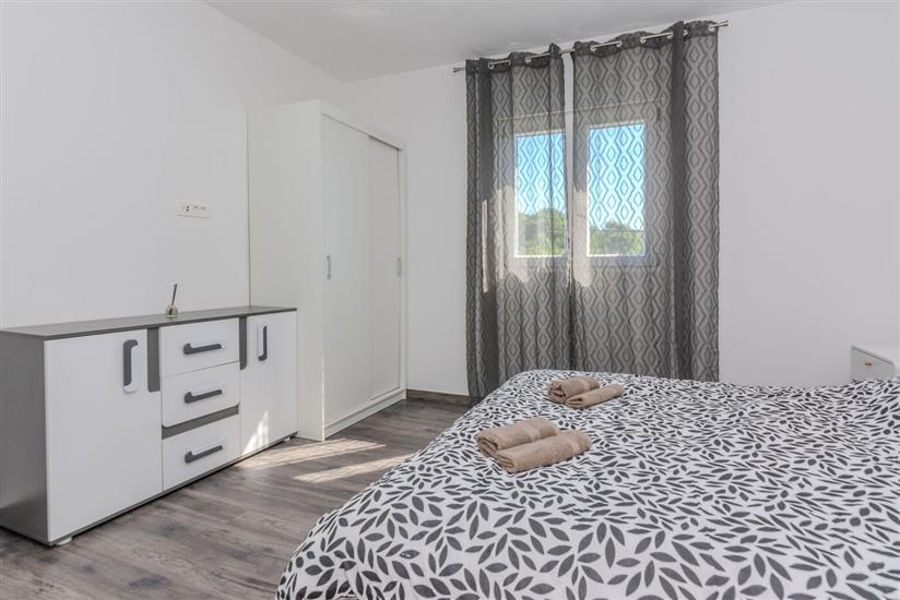 House K1, for 10 persons