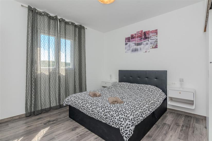 House K1, for 10 persons