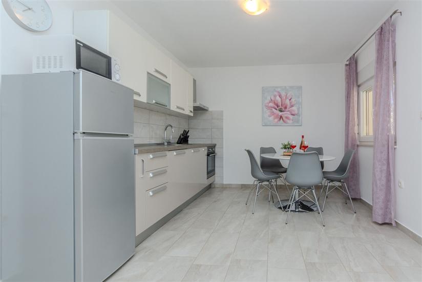 Apartment A1, for 6 persons