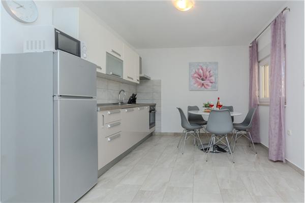 Apartment A1, for 6 persons