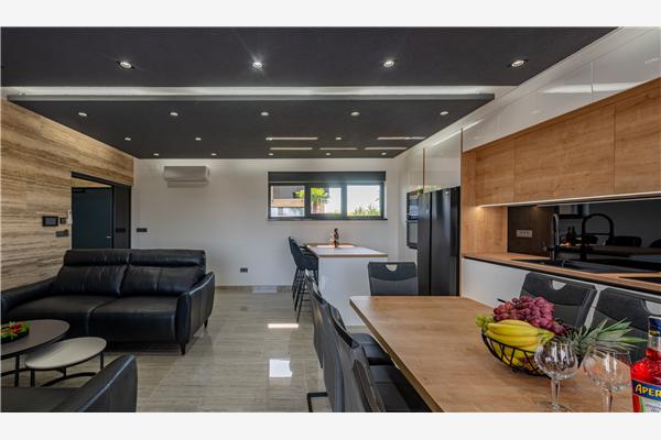 Apartment A1, for 10 persons